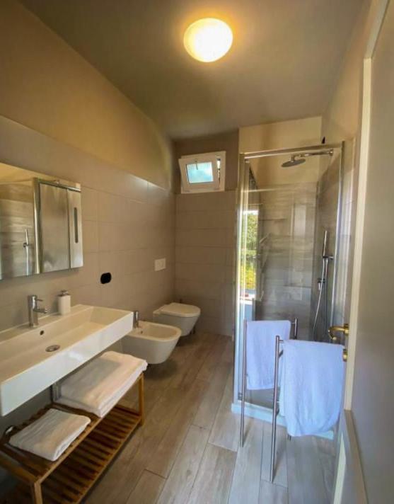 Casale Raffaello B&B Como Albese Con Cassano 外观 照片